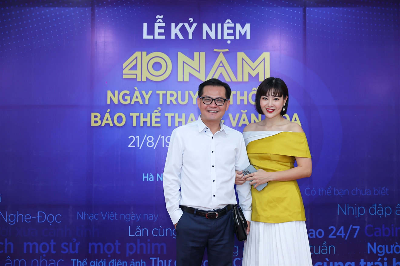 Báo Thể thao & Văn hóa, nghệ sĩ đến chúc mừng Báo Thể thao & Văn hóa