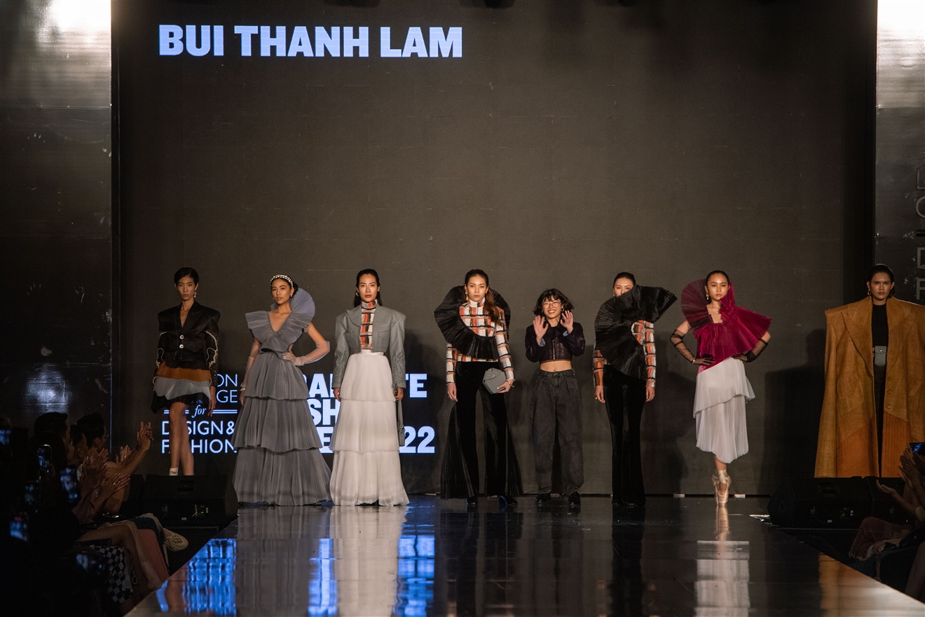 Tuần lễ thời trang. Học viện Thiết kế và Thời trang London Hà Nội. Triển lãm