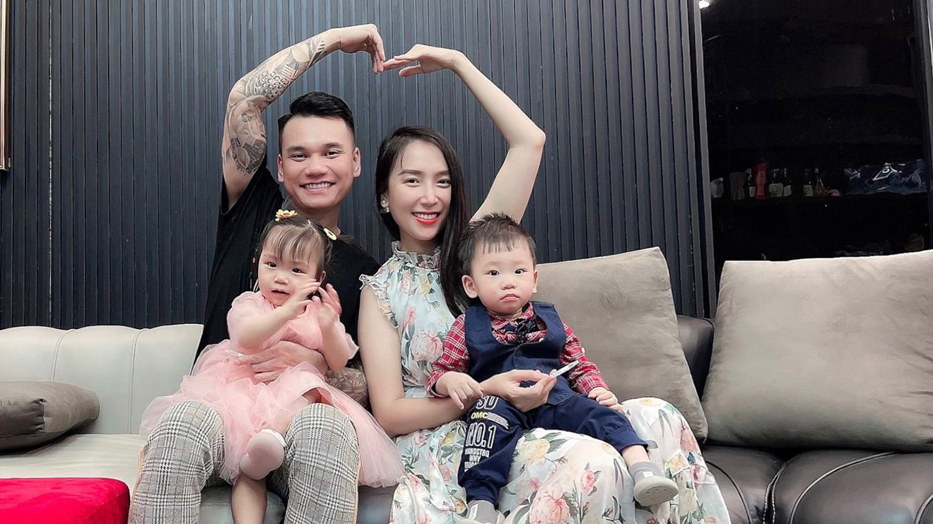Khắc Việt thừa nhận gia đình hơi bất ổn, Khắc Việt Thảo Bebe