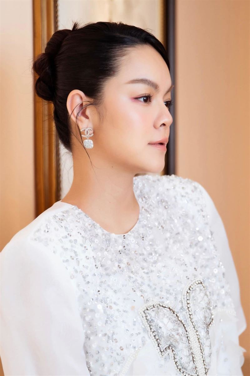 Phạm Quỳnh Anh, Phạm Quỳnh Anh đi làm sau sinh, Phạm Quỳnh Anh sau sinh, Phạm Quỳnh Anh đi làm sau 18 ngày sinh, ca sĩ Phạm Quynh Anh, Phạm Quỳnh Anh sinh con thứ 3