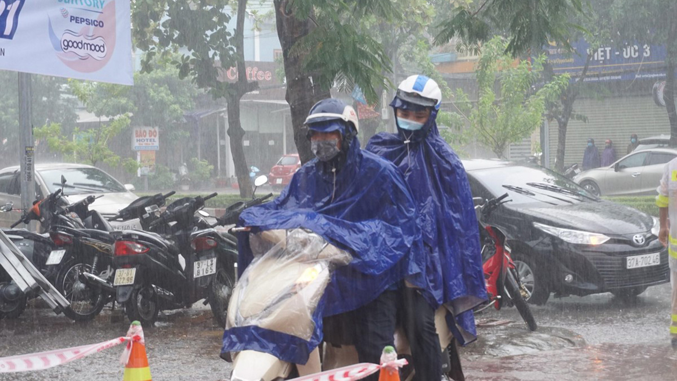 Mưa lũ, mưa dông