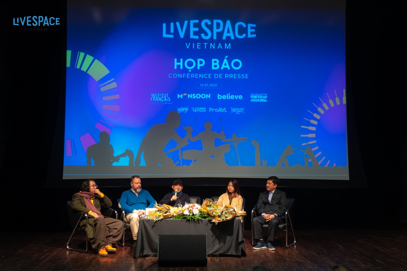 Ban nhạc chiến thắng tại LiveSpace, LiveSpace Việt Nam