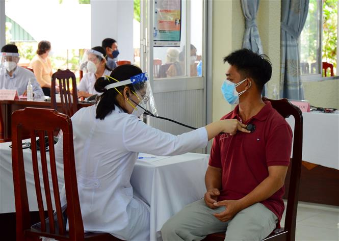 hoàn thành mũi tiêm, tiêm vaccine phòng Covid-19, vaccine phòng Covid, tiêm vaccine Covid cho trẻ em