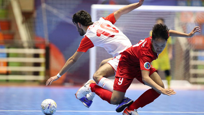 Futsal Việt Nam vào tứ kết ở U20 châu Á