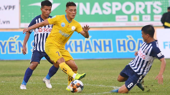Lâm Ti Phông, Phạm Trùm Tỉnh, bóng đá, Sanna Khánh Hoà BVN, bóng đá Việt Nam, bóng đá hôm nay, TPHCM, V-League 2020, chung kết Cúp QG 2020, chuyển nhượng giữa mùa V-League 2020