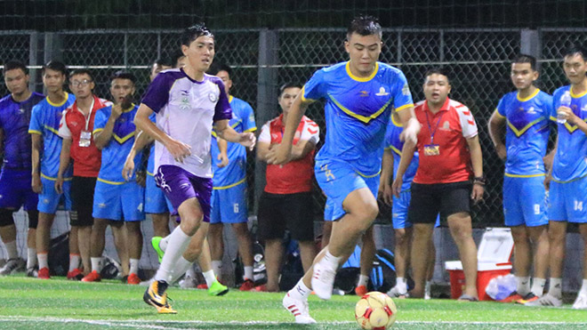 Trận chung kết diễn ra thừa quyết liệt