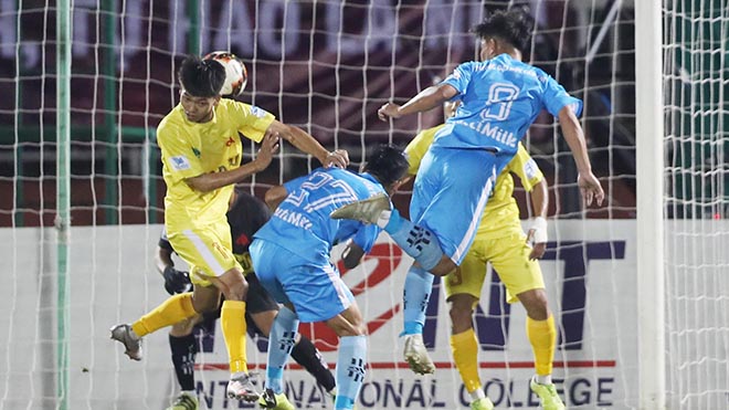 Bàn thắng duy nhất trận đấu của Đại học Cần Thơ được thực hiện ở phút 13. Ảnh: DD