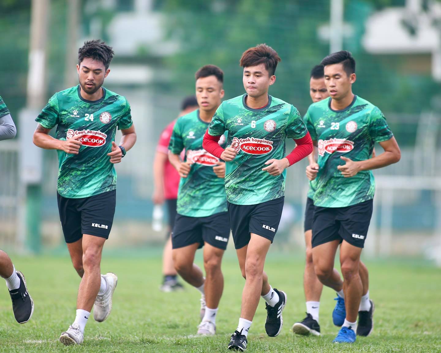 CLB TP.HCM, Lee Nguyên, bóng đá, tin bóng đá, bóng đá Việt Nam, kết quả bóng đá, vòng 8 V-League 2021, Polking, Nguyễn Hữu Thắng, SLNA, Ngô Quang Trường