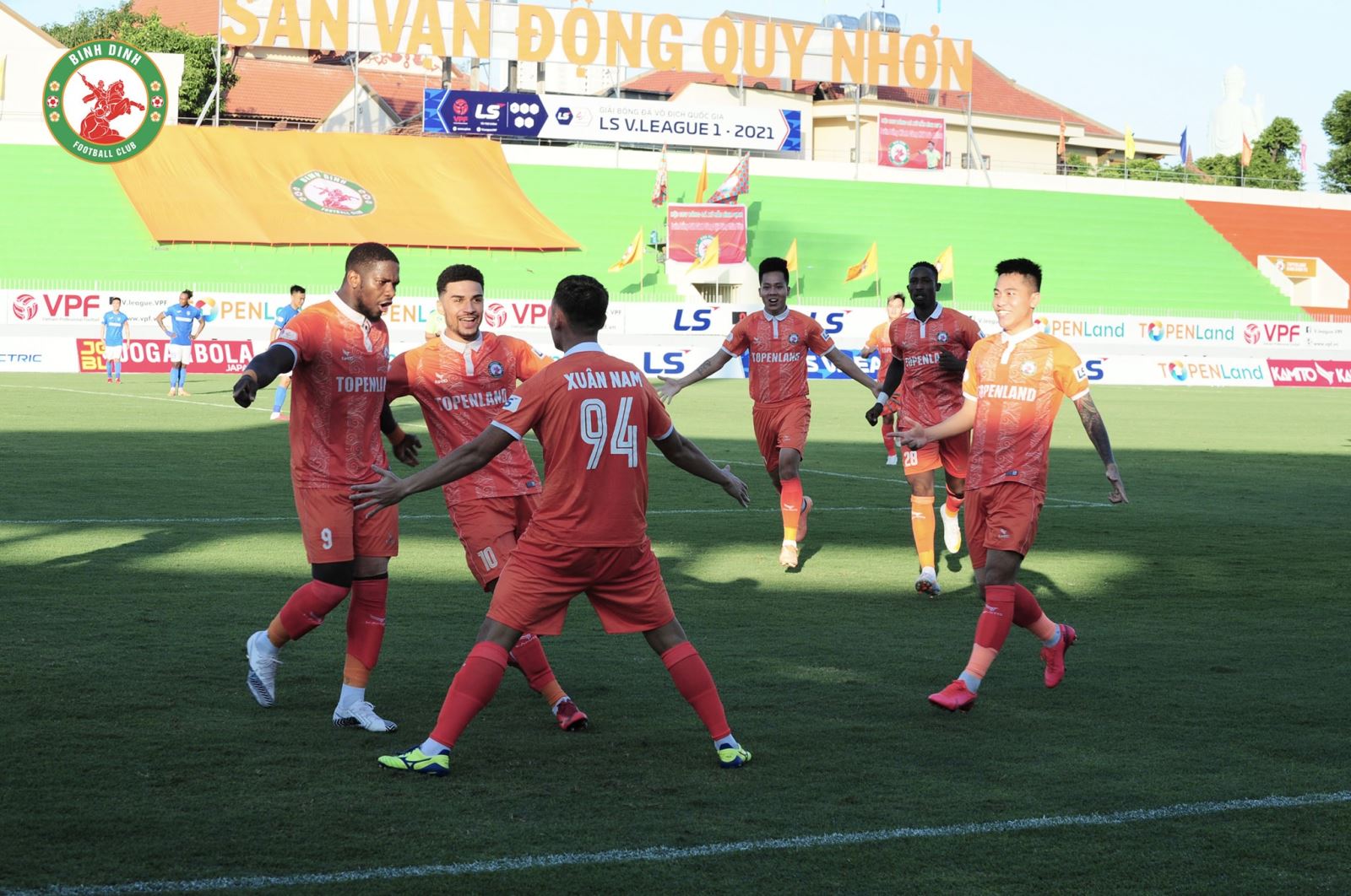 bóng đá, tin bóng đá, bóng đá Việt Nam, bóng đá hôm nay, V-League 2021 trở lại, giai đoạn 2 V-League 2021, V-League không khán giả, V-League đá tập trung, Hà Nội FC, HAGL