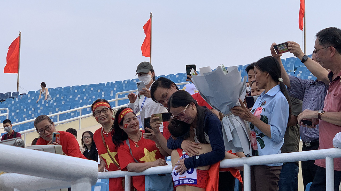 điền kinh, điền kinh Việt Nam, SEA Games 31, đội tuyển điền kinh Việt Nam, 7 môn phối hợp, môn điền kinh SEA Games 31, Vũ Văn Huyện, Nguyễn Linh Na 