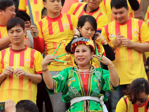 Nam Định đang tạo hình ảnh rất đẹp cho V-League 2018. Ảnh: VPF