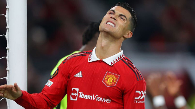 Ronaldo sút 7 vào 0, MU nhọc nhằn lấy 3 điểm nhờ nhân vật ít ai ngờ tới