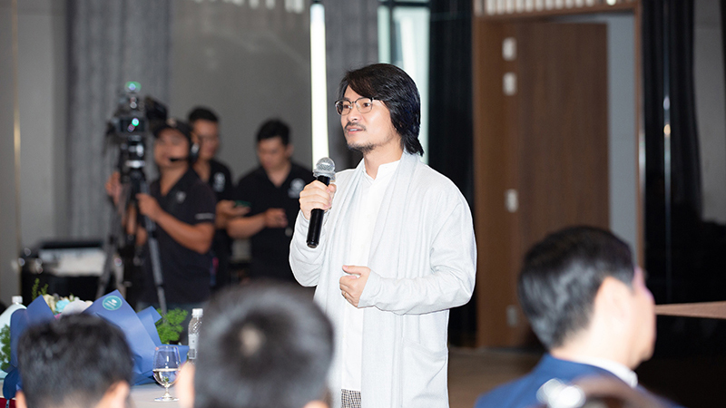 Đạo diễn Hoàng Nhật Nam xin lỗi vì sự cố sân khấu chung kết Miss World Vietnam