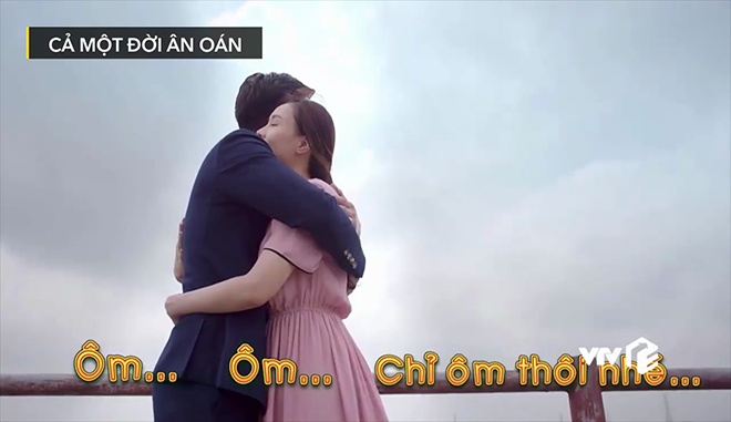 VIDEO Hồng Diễm ‘Cả một đời ân oán’: Không hôn, chỉ ôm và đóng cảnh 'giường chiếu'