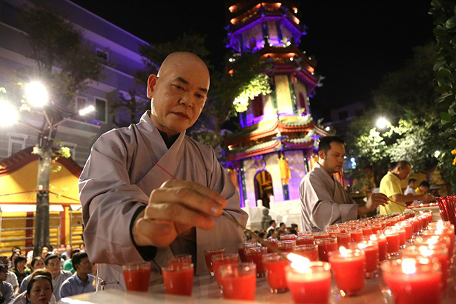 Văn khấn rằm tháng Giêng, Bài cúng rằm tháng Giêng, Bài khấn rằm tháng Giêng, Văn khấn rằm tháng Giêng 2021, Bài cúng rằm tháng Giêng 2021, khấn rằm tháng Giêng 2021