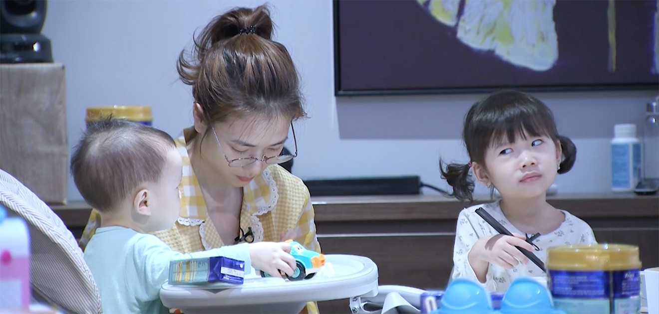 Mẹ vắng nhà ba là siêu nhân, Mẹ vắng nhà ba là siêu nhân tập 1, Khắc Việt, JustaTee, Lương Thế Thành, Đức Thịnh, show me vang nha ba la sieu nhan, nhóc tì nhà sao Việt