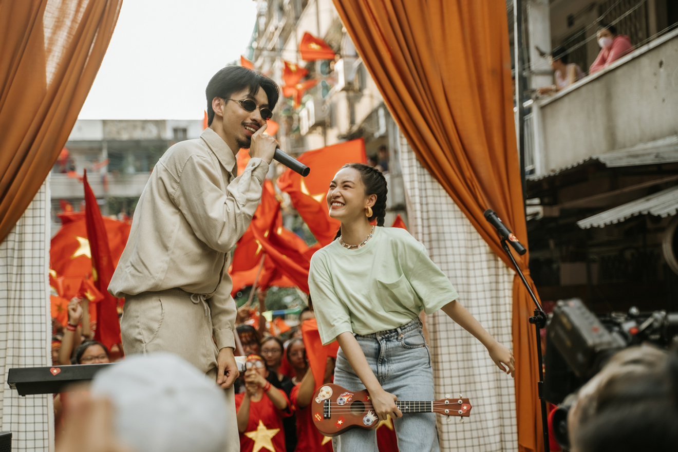 Đen Vâu, MV Đi trong mùa hè, Đen Vâu hát cùng nhạc sĩ Trần Tiến, Trần Tiến,  MV Đi trong mùa hè Đen Vâu, Đen Vâu MV mới, di trong mua he, nhạc sĩ Trần Tiến