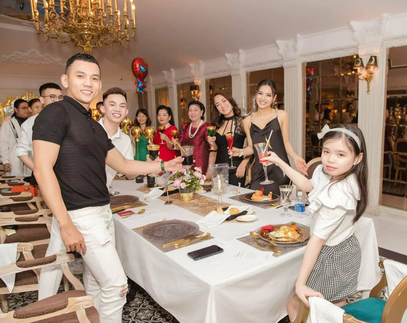 Phương Trinh Jolie, Phương Trinh Jolie và Lý Bình, Con gái Phương Trinh Jolie, Phương Trinh Jolie và con gái, Phương Trinh Jolie và chồng, Phương Trinh Jolie là ai