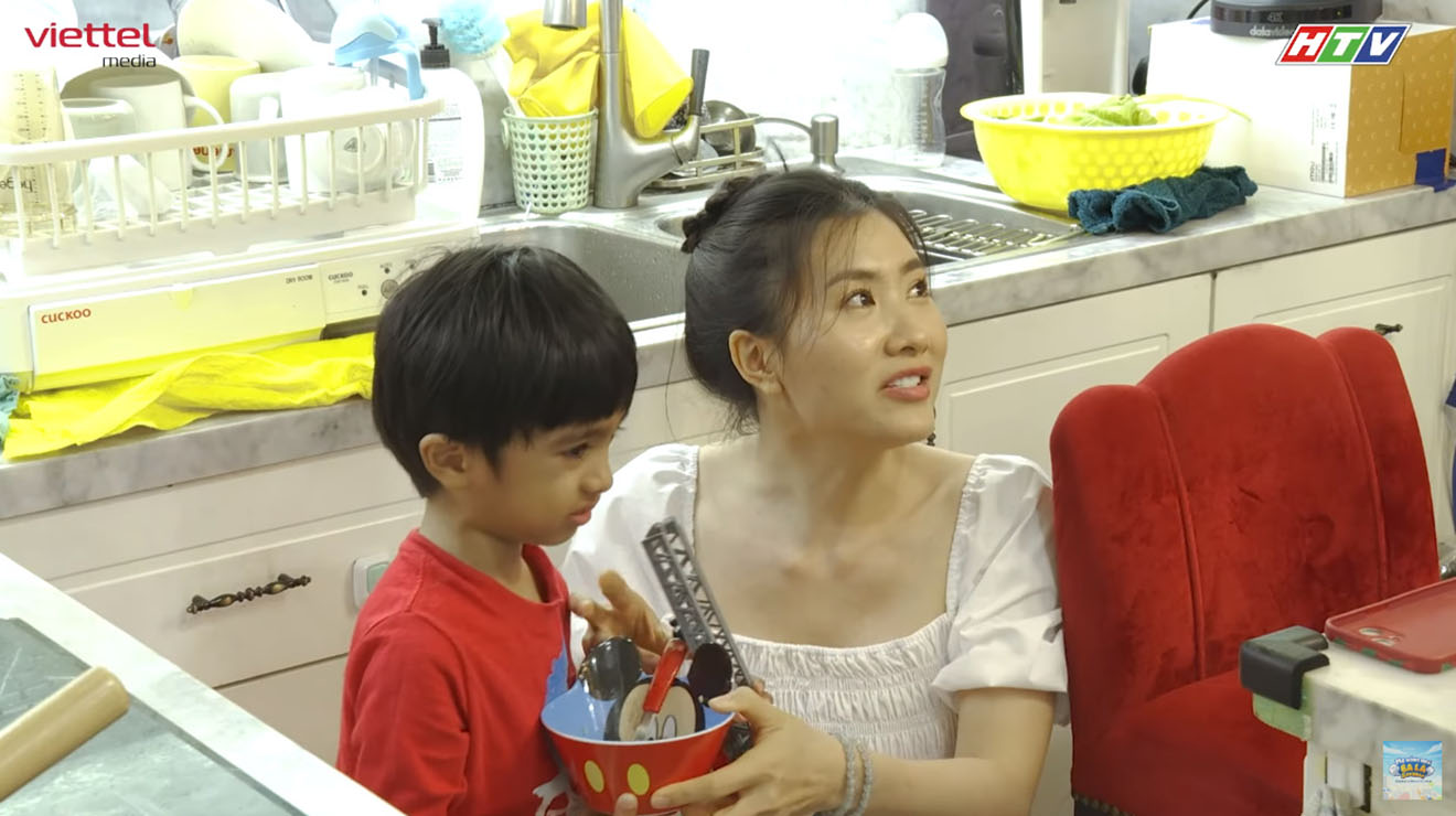Mẹ vắng nhà ba là siêu nhân, Mẹ vắng nhà ba là siêu nhân tập 4, Mẹ vắng nhà ba là siêu nhân tập 5, Khắc Việt, Lương Thế Thành, Đức Thịnh, JustaTee