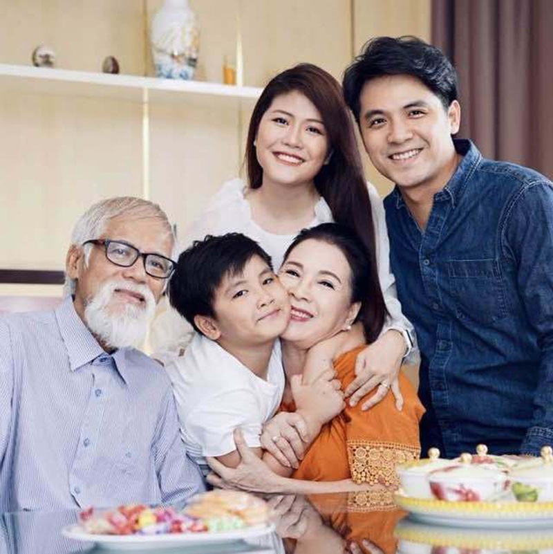 NSND Kim Xuân, NSND Kim Xuân gia đình, NSND Kim Xuân đời thực, Kim Xuân dv, Kim Xuân thời trẻ, chồng nghệ sĩ Kim Xuân, Gia đình nghệ sĩ Kim Xuân, kim xuan dien vien