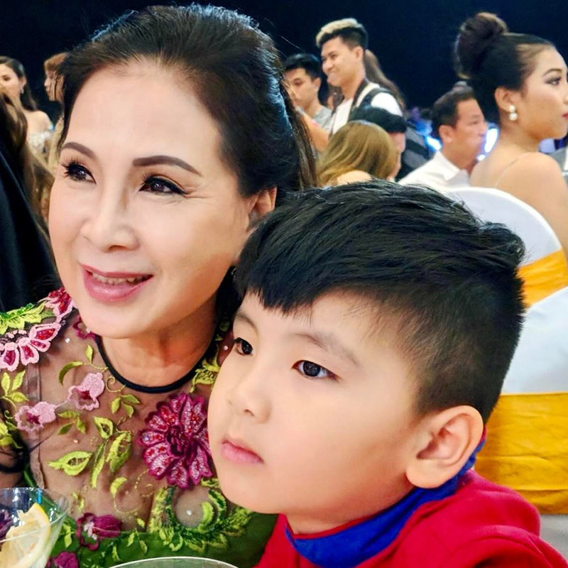 NSND Kim Xuân, NSND Kim Xuân gia đình, NSND Kim Xuân đời thực, Kim Xuân dv, Kim Xuân thời trẻ, chồng nghệ sĩ Kim Xuân, Gia đình nghệ sĩ Kim Xuân, kim xuan dien vien