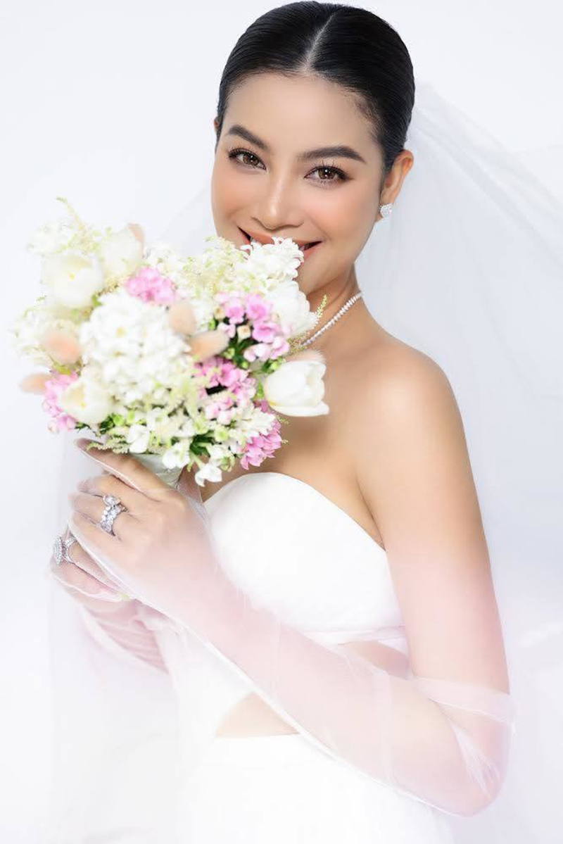 Phạm Hương, Hoa hậu Phạm Hương, Phạm Hương lấy chồng, Chồng Phạm Hương là ai, tổ ấm của Phạm Hương, hoa hau hoan vu pham huong, pham huong va con trai, pham huong anh dep