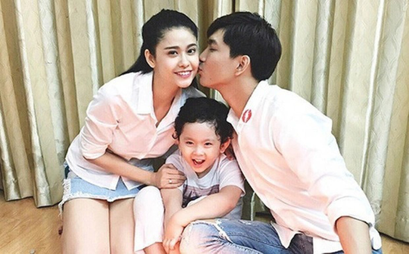 Tim và Trương Quỳnh Anh, Tim và Trương Quỳnh Anh ẩn ý tái hợp, Trương Quỳnh Anh, Tim, Trương Quỳnh Anh và Tim, showbiz Việt, con trai Tim và Trương Quỳnh Anh, ca sĩ Tim