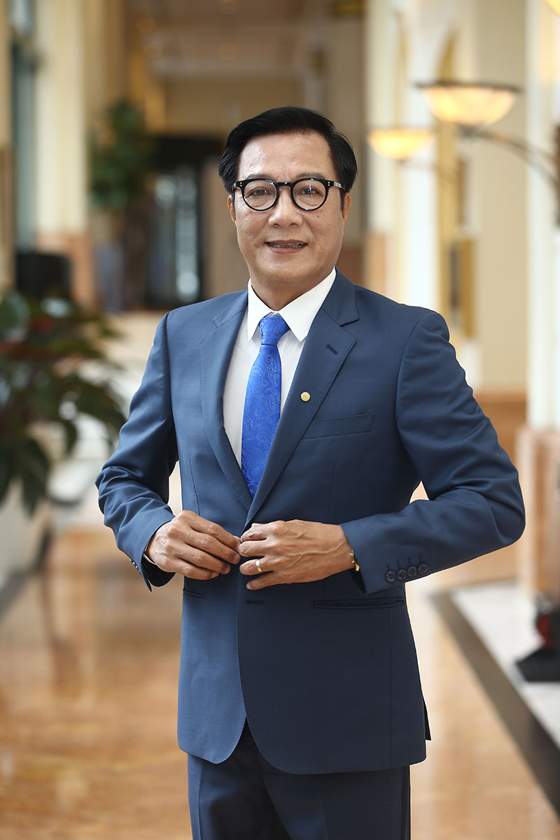 Thông gia ngõ hẹp, Phim Thông gia ngõ hẹp, NSƯT Chí Trung, NSND Trọng Trinh, phim Thông gia ngõ hẹp tập 1, Thông gia ngõ hẹp vtvgo, lịch phát sóng Thông gia ngõ hẹp