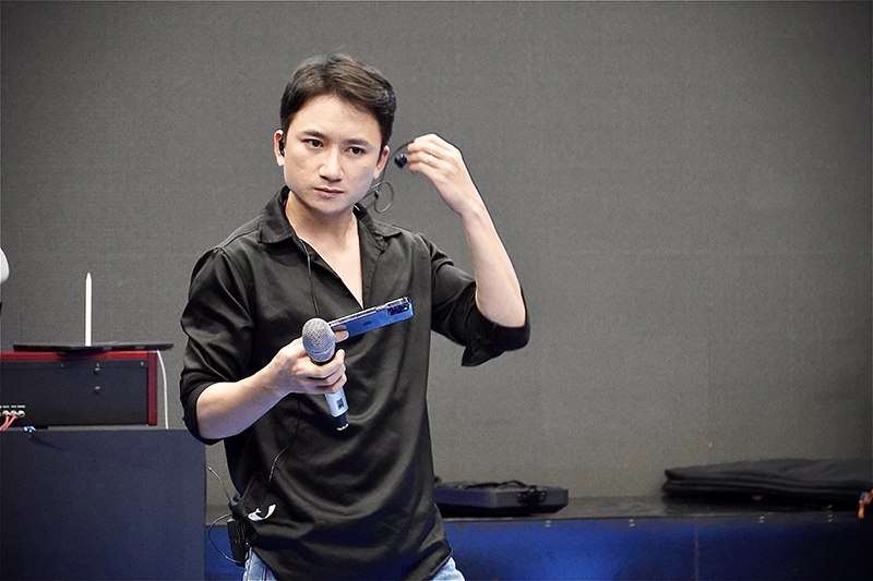 Phan Mạnh Quỳnh, Diva Hà Trần, Giao lộ thời gian, Giao lộ thời gian Phan Mạnh Quỳnh Hà Trần, Phan Mạnh Quỳnh và Hà Trần, Hà Trần