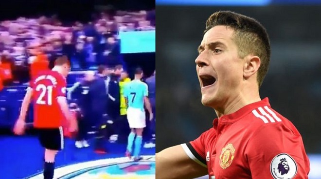 Ander Herrera gây sốc khi nhổ nước bọt vào huy hiệu của Man City ở trận derby Manchester