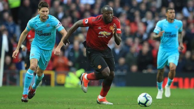 M.U: 6 trận liên tiếp tịt ngòi, đá kém trước đội lớn, đã đến lúc Lukaku dự bị?