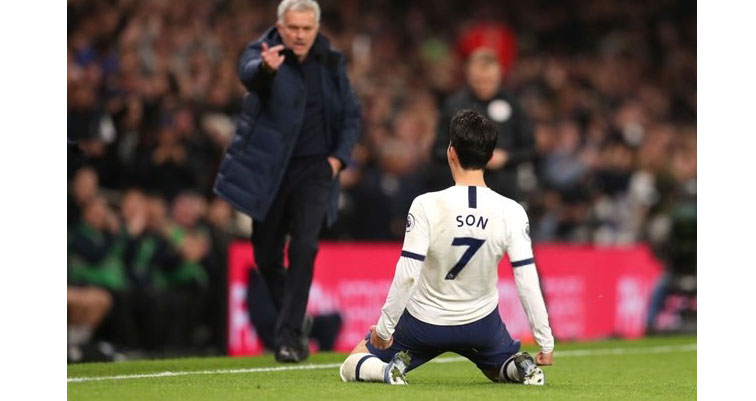 man city, tottenham, thẻ đỏ, zinchenko, tottenham vs man city, ngoại hạng anh, bóng đá, son heung min, Steven Bergwijn