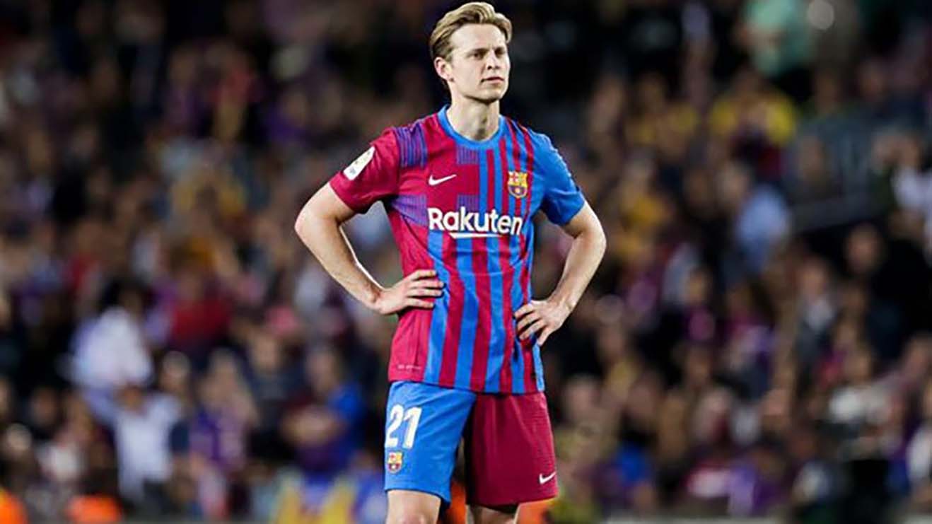 MU tiếp tục chờ đợi khi De Jong đi du đấu cùng Barcelona