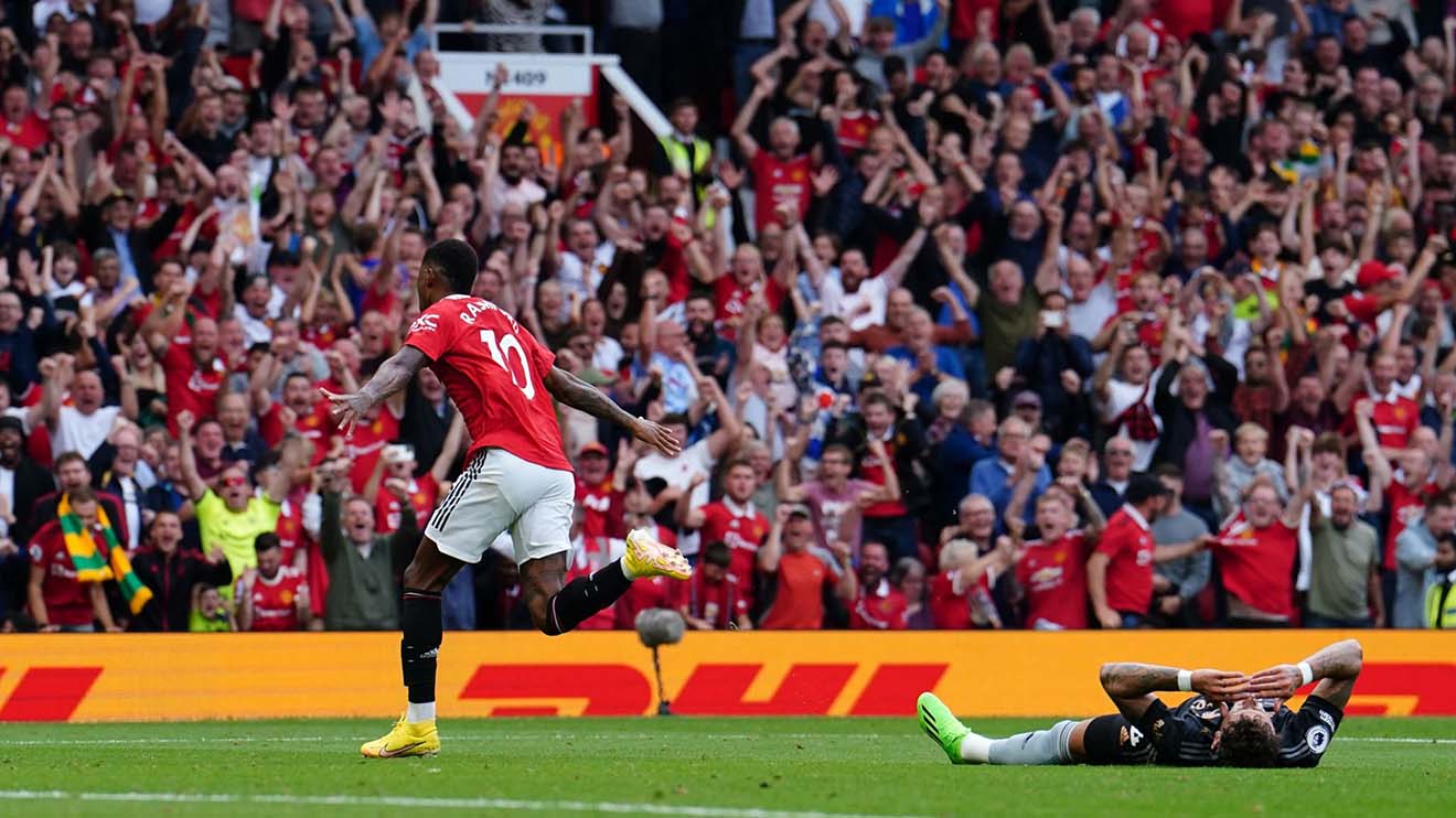 MU 3-1 Arsenal: Vùi dập 'Pháo thủ', MU trở lại cuộc đua vô địch