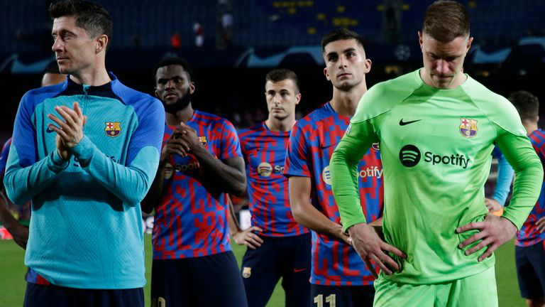 Kết quả bóng đá Cúp C1: Barcelona và Atletico bị loại cay đắng
