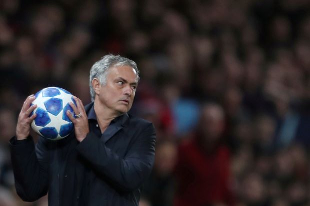 Vì sao Mourinho sẽ bị M.U sa thải trong tuần này để nhường chỗ cho Zidane?