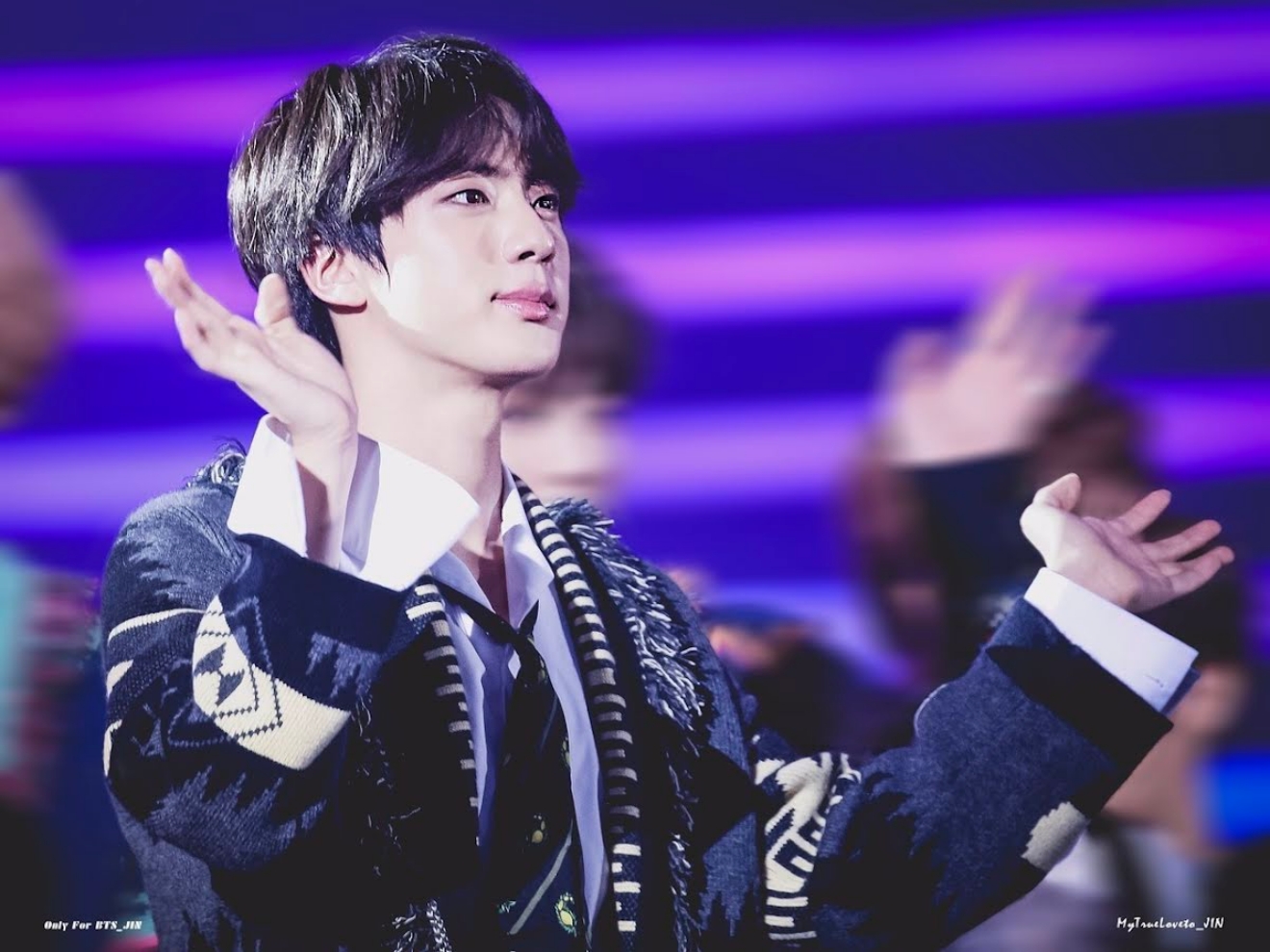 BTS, BTS tin tức, BTS thành viên, Kpop, Jin, Jin BTS, BTS Jin, BTS hẹn hò, BTS tin đồn, tin đồn BTS, BTS rumor, rumor BTS, Dispatch, BTS cặp đôi, BTS couple, BTS idol