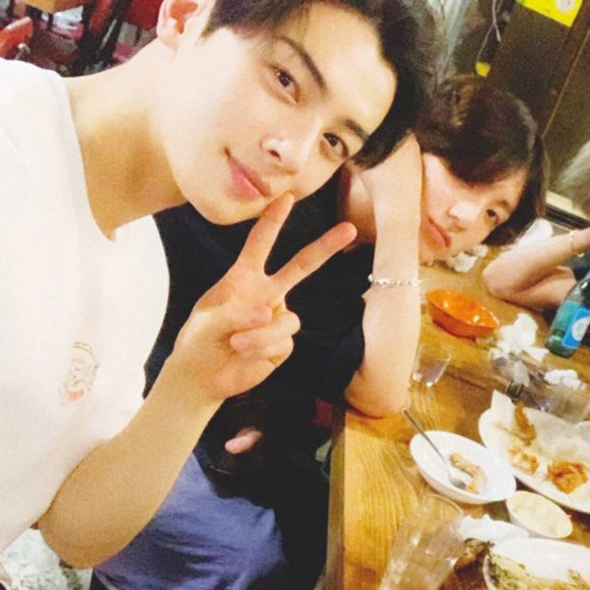 BTS, BTS tin tức, BTS thành viên, Kpop, EXO, Astro, SHINee, Jungkook, Jungkook BTS, BTS Jungkook, BTS tình cảm, BTS tình yêu, đồng tính, Kai, Taemin, Cha Eun Woo, Jimin