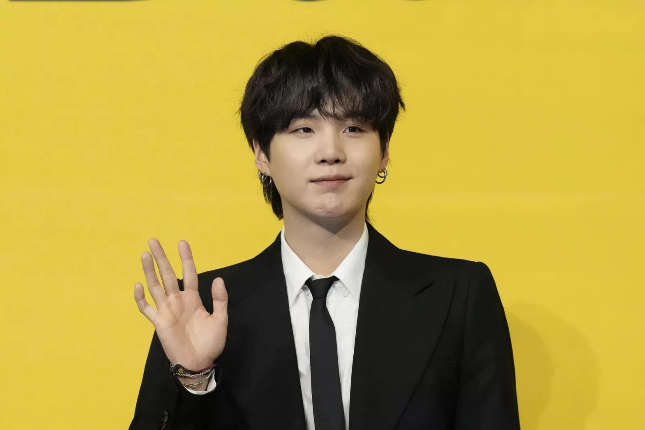 BTS, BTS tin tức, BTS thành viên, Kpop, Suga, Suga BTS, BTS Suga, BTS giới tính, BTS tính dục, BTS idol, BTS profile, BTS phỏng vấn, Kpop idol, BTS youtube, BTS instagram