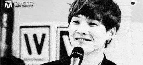 BTS, BTS tin tức, BTS thành viên, BTS idol, ARMY, Kpop, Suga, Suga BTS, BTS Suga, BTS gif, BTS ảnh, BTS cười, BTS smile, BTS happy, BTS hạnh phúc, BTS photo