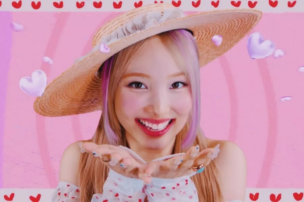 Twice, Twice tin tức, Twice thành viên, Kpop, Nayeon, Twice Nayeon, Nayeon Twice, Twice MV, Twice solo, Twice Youtube, Twice album, Nayeon solo, Nayeon POP