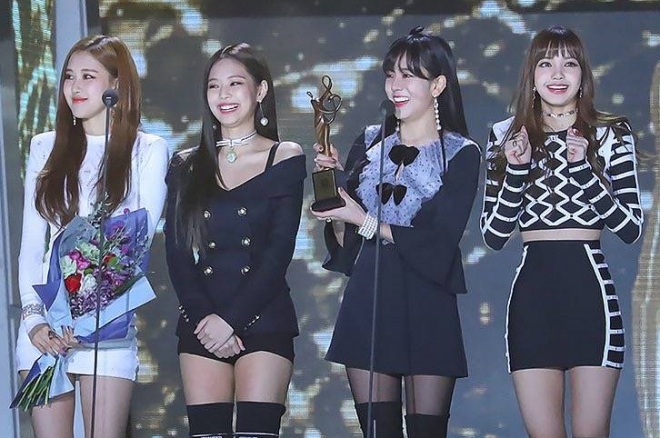 BTS, BTS tin tức, BTS thành viên, Kpop, Blackpink, Red Velvet, BTS idol, BTS youtube, BTS awards, BTS giải thưởng, BTS sân khấu, BTS DNA, BTS profile, BTS bài hát, Lisa