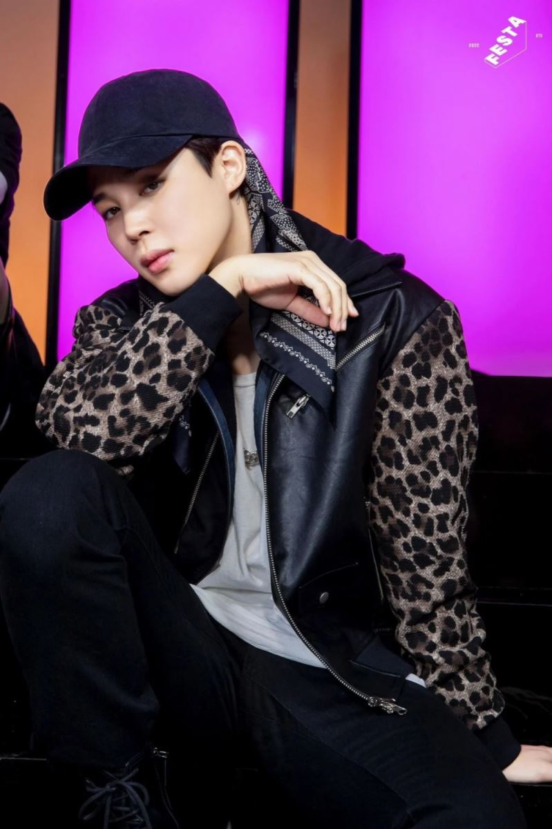 BTS, BTS tin tức, BTS thành viên, Kpop, ARMY, Jimin, Jimin BTS, BTS Jimin, BTS youtube, BTS idol, BTS profile, BTS Festa 2022, FESTA 2022 BTS, BTS ảnh, BTS gif