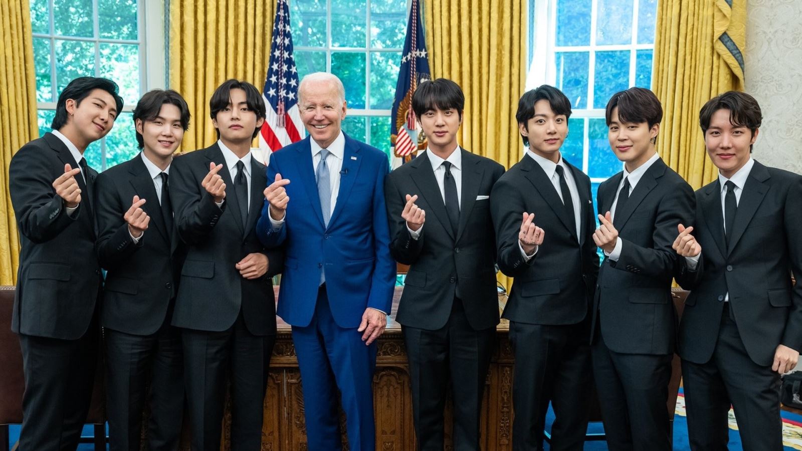 BTS, BTS tin tức, BTS thành viên, Kpop, ARMY, Stray Kids, BTS idol, BTS album, BTS Mỹ, BTS Hoa Kỳ, Harry Styles, BTS youtube, BTS doanh số, BTS kỷ lục, BTS thành tích