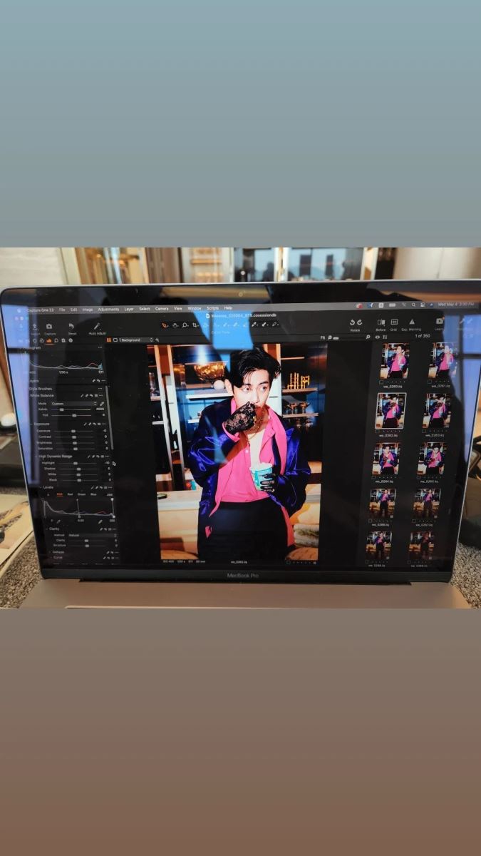 BTS, BTS tin tức, BTS thành viên, Kpop, ARMY, V, V BTS, BTS V, BTS Weverse, BTS tạp chí, BTS ảnh, ảnh BTS, BTS photo, BTS Instagram, Instagram BTS, BTS idol