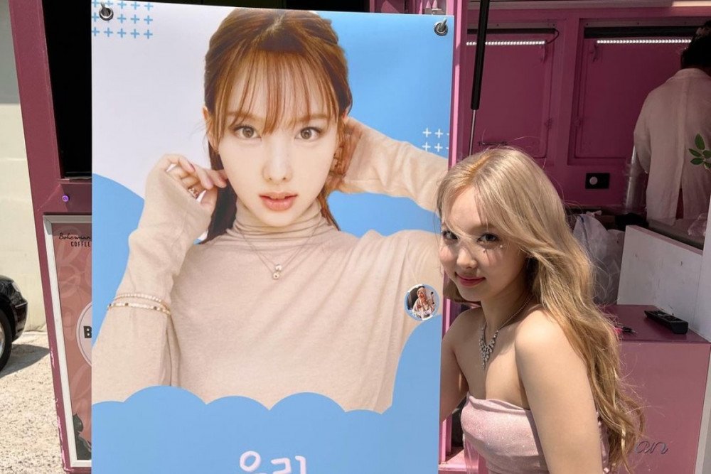 Twice, Twice tin tức, Twice thành viên, Kpop, Nayeon, Nayeon Twice, Twice Nayeon, Twice youtube, Twice instagram, Nayeon Instagram, Nayeon solo, Nayeon pop