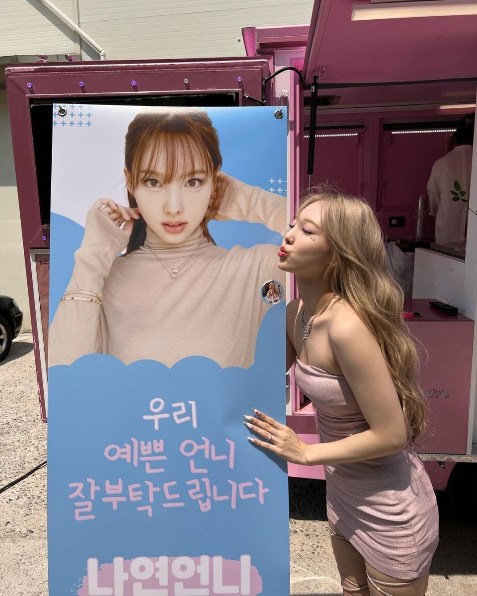 Twice, Twice tin tức, Twice thành viên, Kpop, Nayeon, Nayeon Twice, Twice Nayeon, Twice youtube, Twice instagram, Nayeon Instagram, Nayeon solo, Nayeon pop