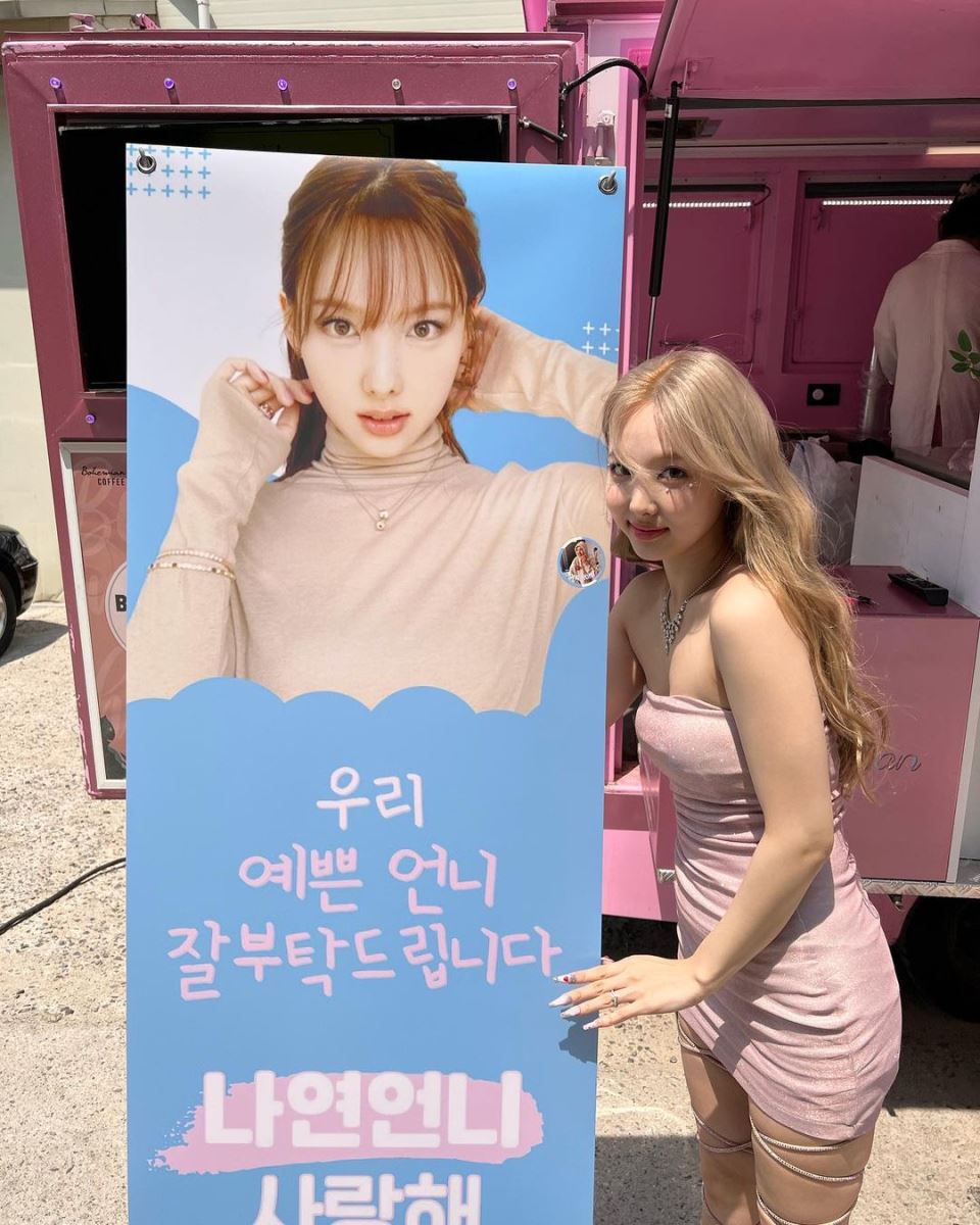 Twice, Twice tin tức, Twice thành viên, Kpop, Nayeon, Nayeon Twice, Twice Nayeon, Twice youtube, Twice instagram, Nayeon Instagram, Nayeon solo, Nayeon pop