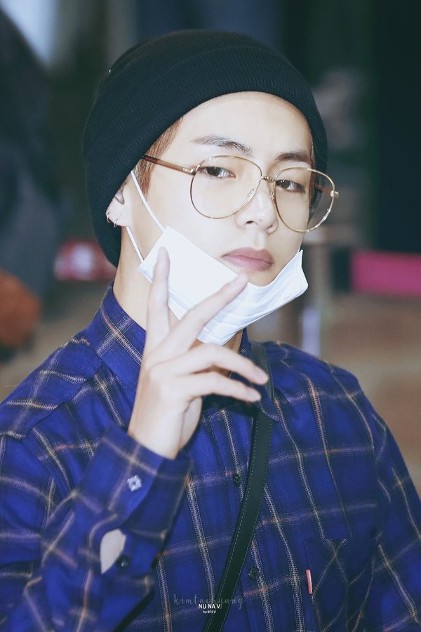 BTS, BTS tin tức, BTS thành viên, Kpop, ARMY, V, V BTS, BTS V, BTS visual, BTS idol, BTS ảnh, ảnh BTS, BTS photo, BTS đẹp trai, BTS nhan sắc, BTS profile, bts