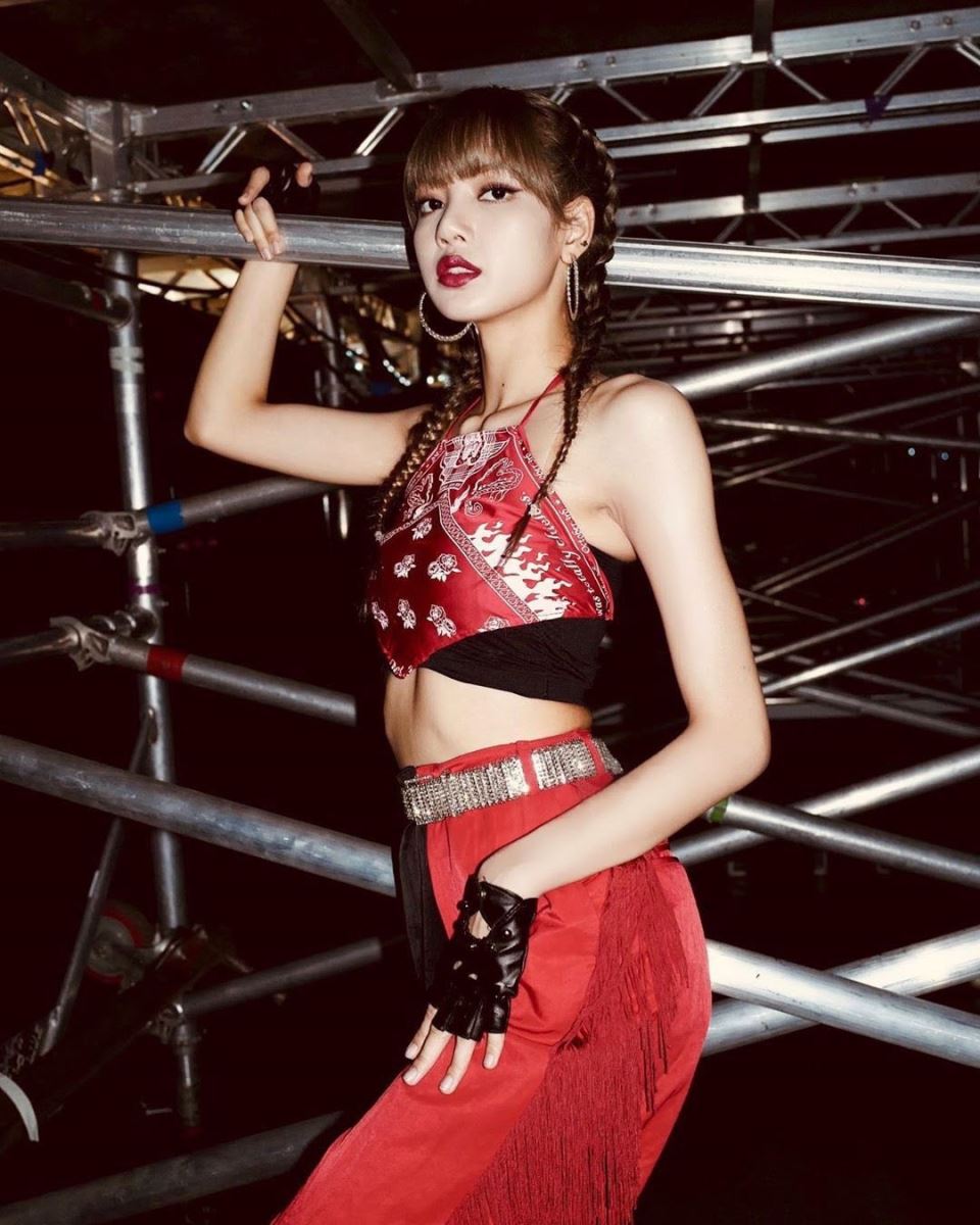 Blackpink, Blackpink tin tức, Blackpink thành viên, Kpop, BLINK, Lisa, Lisa Blackpink, Blackpink Lisa, Disney, công chúa Disney, công chúa, Lisa idol, Blackpink idol